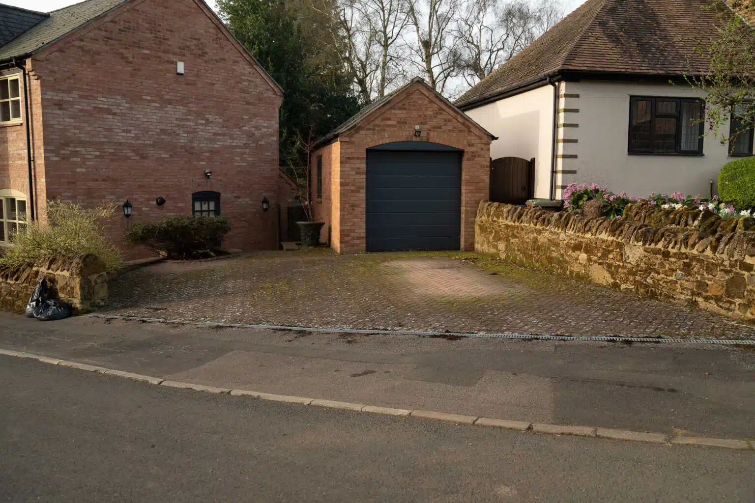 Driveway-Cleaning-544-1536×1024.jpg Driveway-Cleaning-544-1536x1024.jpg